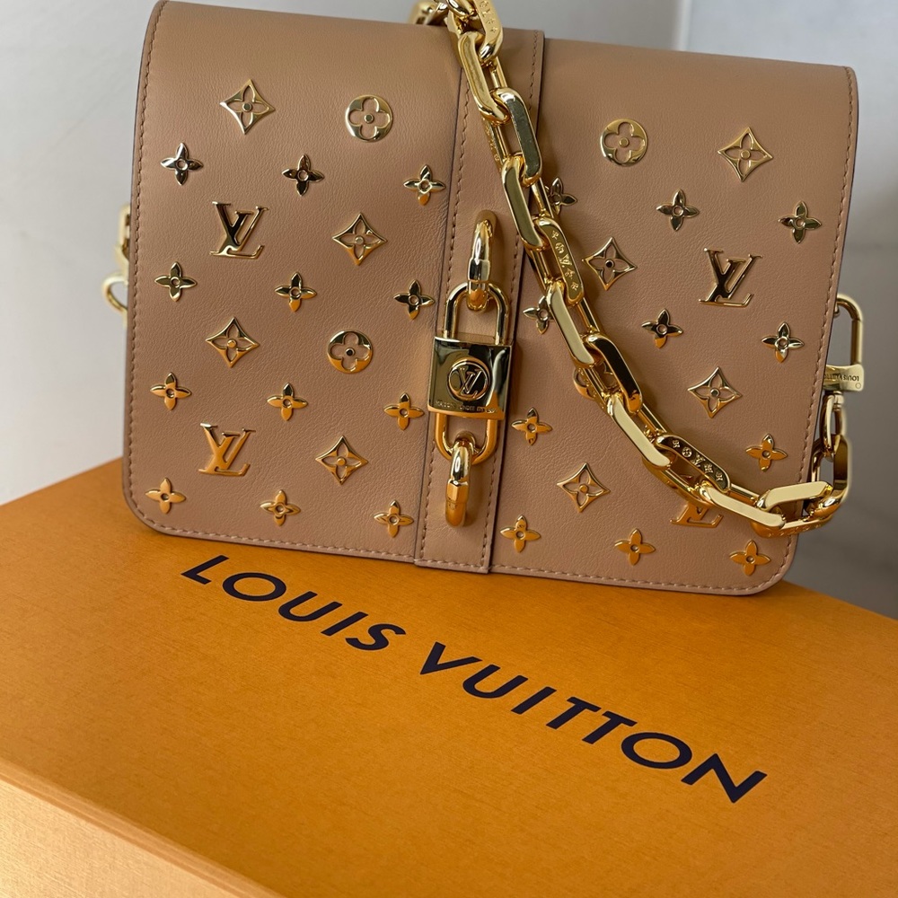 Louis Vuitton Rendez-Vous Bag